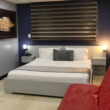 Hotel Lleras 10 Medellín Esterno foto