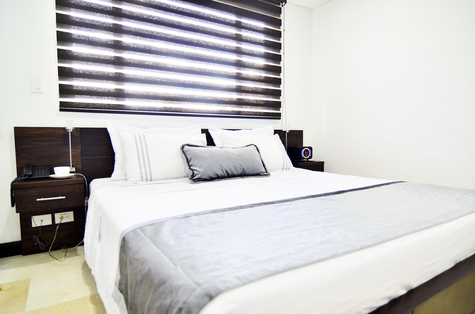 Hotel Lleras 10 Medellín Esterno foto